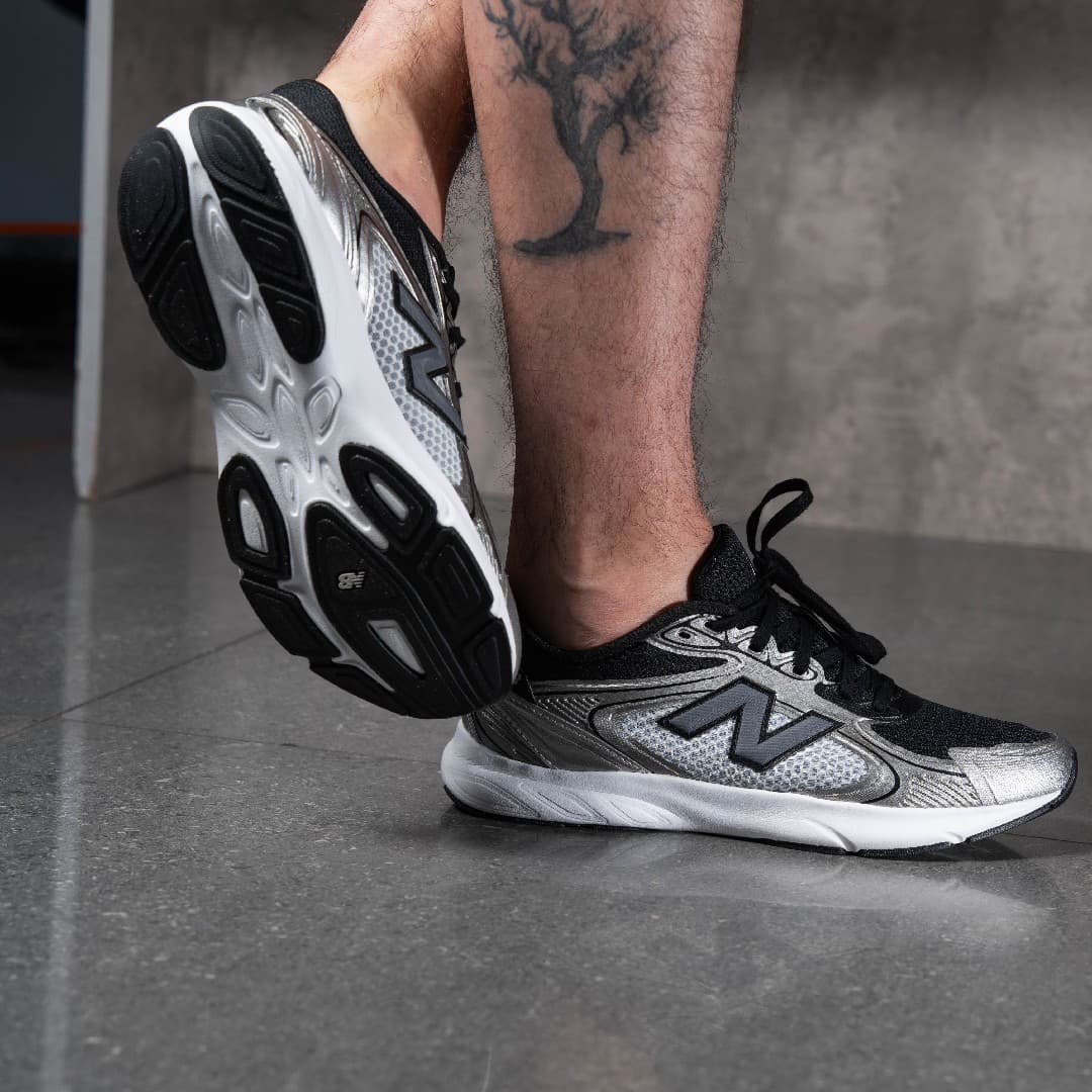 NEW BALANCE FRESH FOAM AMASTE